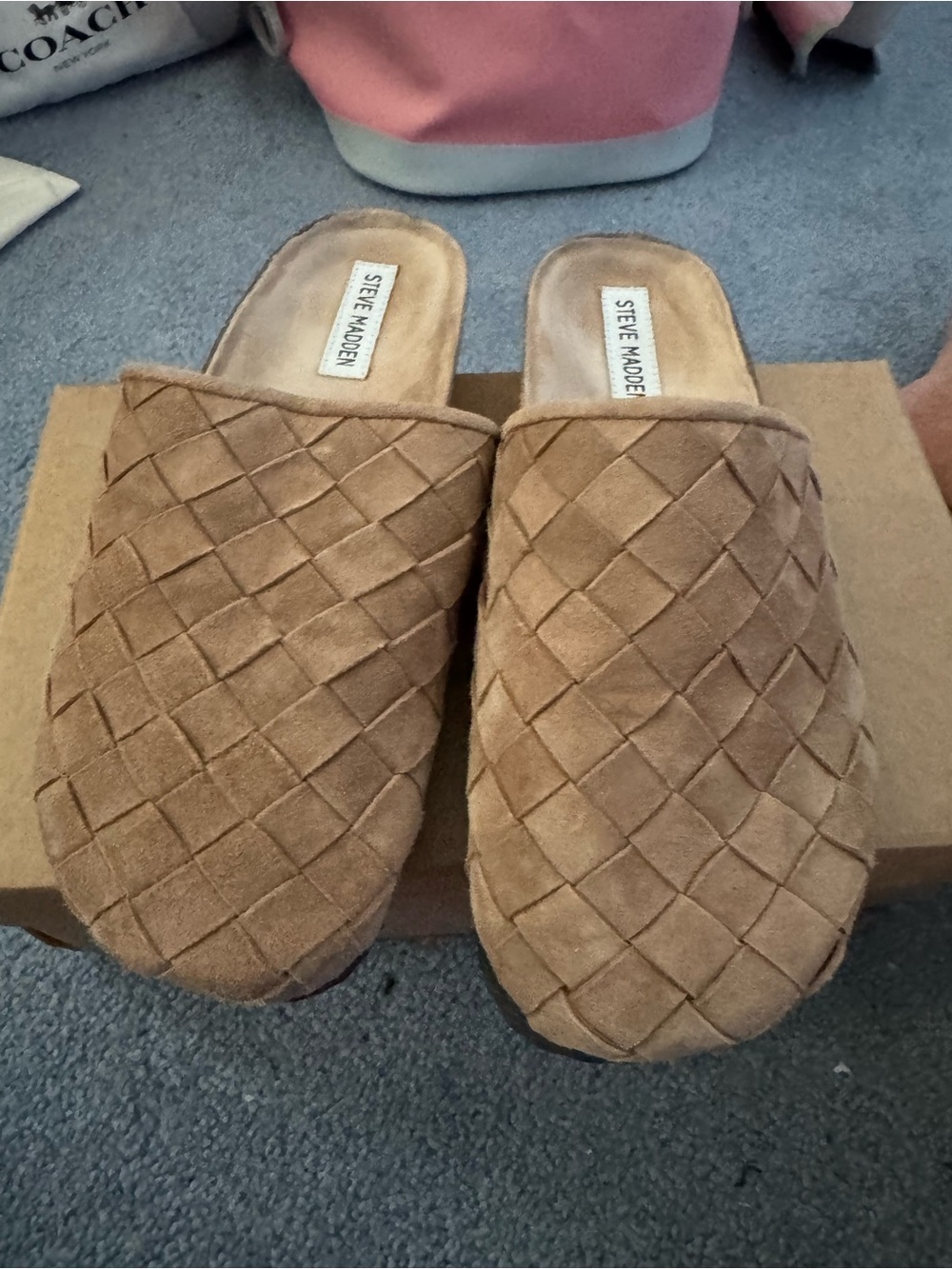 Clogs